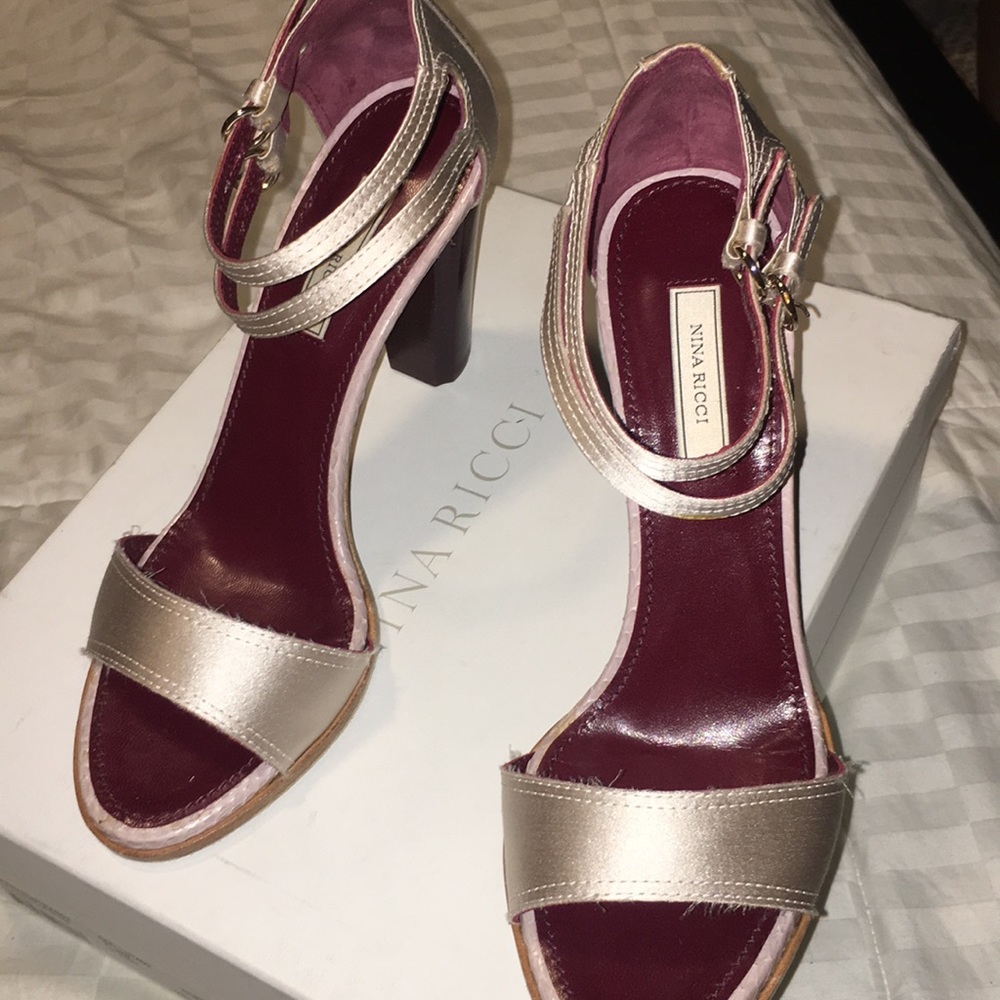 Nina Ricci python leather and satan heels